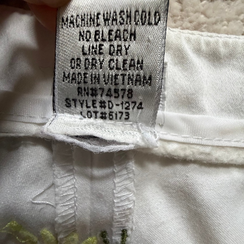 Cache White Floral Embroidered Flare Leg Pants 8 Boho Wide Leg Slit Zip Hem READ - Picture 16 of 16